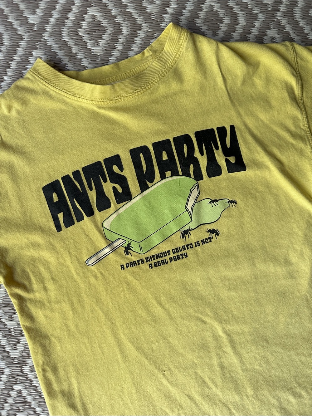 Zara Boys Yellow 'Ants Party' Graphic Tee Size 8 / 9 - Picture 2 of 10